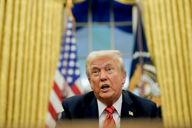 Trump Signs Executive Orders Trump Signs Executive Orders