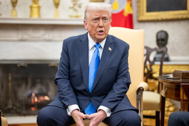 Non Exclusive Donald Trump hosts an expanded bilateral meeting Non Exclusive Donald Trump hosts an expanded bilateral meeting