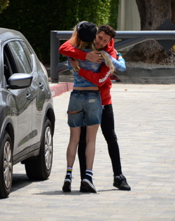 Bella Thorne Stunning In Fishnets And Daisy Dukes