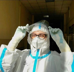 TikTok doctors shares disturbing reason you should ALWAYS put your hair up before going to the toilet