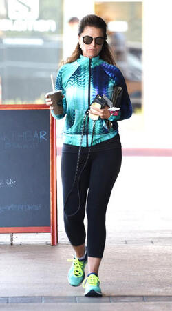 Maria Shriver Hits The Gym Bright And Early Maria Shriver Hits The Gym Bright And Early
