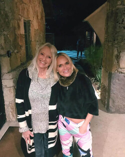 Kristin Chenoweth Mourns Death of Biological Mother Lynn