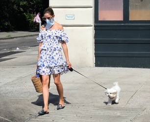 Olivia Palermo and Mr Butler Go to the Park Olivia Palermo and Mr Butler Go to the Park