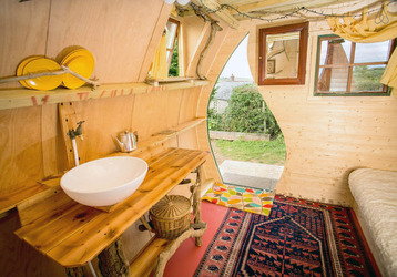 TREE HOUSE AIR BNB