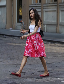 Famke Janssen Leaving the Apple Store in Soho Famke Janssen Leaving the Apple Store in Soho