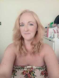 Mum taking bins out shocked to find huge red DEER on front lawn