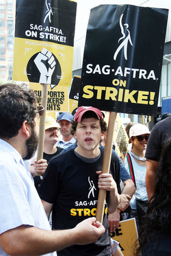 Jesse Eisenberg seen at the SAG AFTRA strike in front of HBO Offices Jesse Eisenberg seen at the SAG AFTRA strike in front of HBO Offices