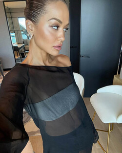 Celebrity Selfies Celebrity Selfies