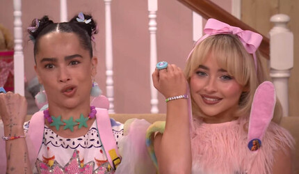  Ew with Zo&euml; Kravitz and Sabrina Carpenter on The Tonight Show Starring Jimmy Fallon 