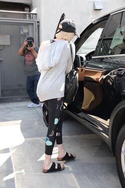 Emma Roberts striking in black Emma Roberts striking in black