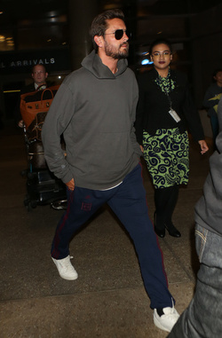Scott Disick coming back from Cannes as if nothing happened Scott Disick coming back from Cannes as if nothing happened