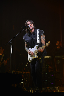 Juanes in concert