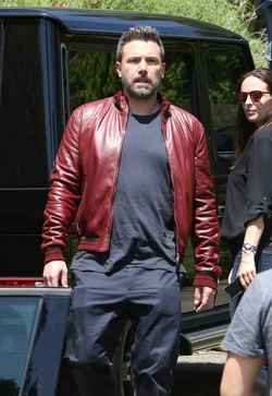 Ben Affleck Looking Cool In Leather Jacket Leaving Photo Shoot With Lindsay Shookus Part 2