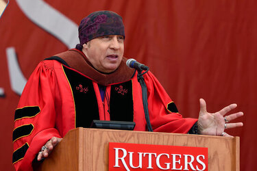 Steven Van Zandt receives Honorary Doctorate from Rutgers