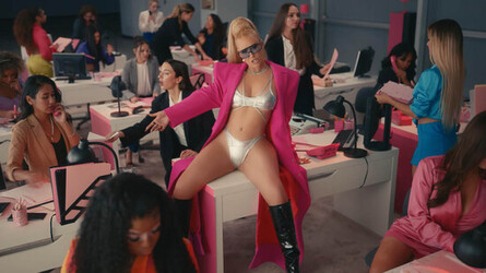 Iggy Azalea new music video Money Come 