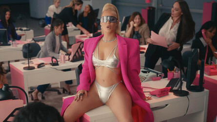 Iggy Azalea new music video Money Come 