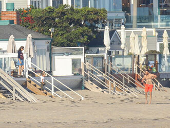 EXCLUSIVE Summer romance Jennifer Garner and Bradley Cooper on the beach