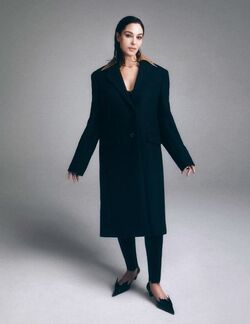 Non Exclusive Monica Bellucci Assumes Icon Status in Harper s Bazaar Spain September Non Exclusive Monica Bellucci Assumes Icon Status in Harper s Bazaar Spain September