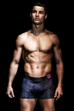 CRISTIANO RONALDO NEW CR UNDERWEAR CAMPAIGN