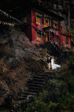 Adventure Wedding Photographer