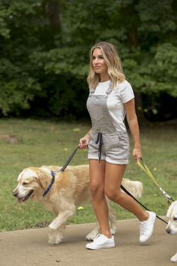 Jessie James Decker Walking her Dogs
