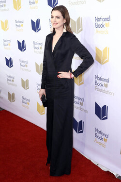 Anne Hathaway