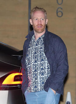 Brad Pitt s pal Thomas Houseago enjoys a dinner outing at Nobu in Malibu.