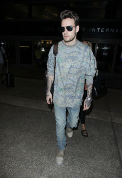 Liam Payne to miss Father s Day with his family as he arrives in LA for work