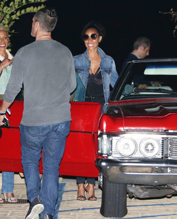 Jaden and Willow Smith treat their mother Jada Pinkett Smith and grandmother Adrienne Banfield Jones to a Mother s Day dinner at Nobu in Malibu.