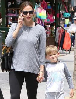 Jennifer Garner and son Samuel out to a movie and the Apple Store