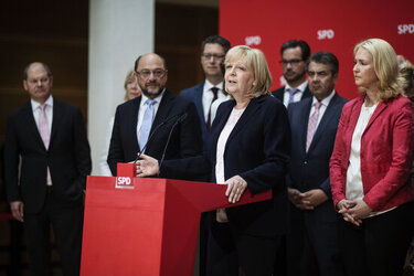 Martin Schulz reacts to state elections results