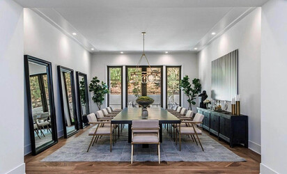Lori Loughlin and Mossimo Giannulli have just bought this house in Hidden Hills California for 9.5 million.
