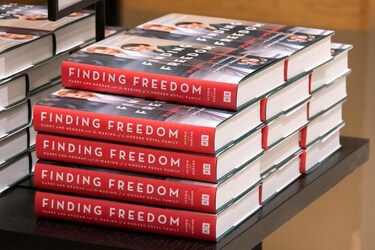  Finding Freedom Biography Of Prince Harry And Meghan Markle On Sale In London