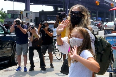 Sarah Jessica Parker and Daughter Tabitha Leaving SJP Flagship Store