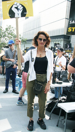 SAG AFTRA Strike At HBO Offices SAG AFTRA Strike At HBO Offices