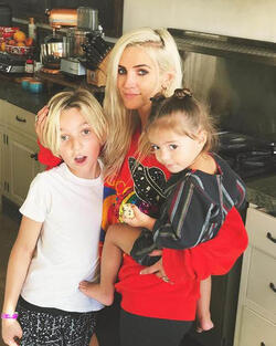 Ashlee Simpson Jagger Snow Ross Bronx Mowgli Wentz