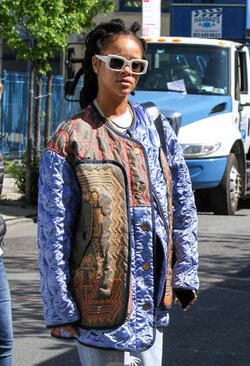 Rihanna doing a reshoot of Ocean s Eight