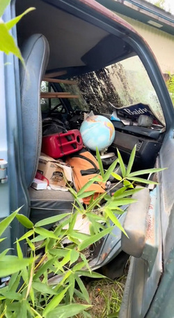 MY HOARDER DAD HAS JUNK OLDER THAN ME MY HOARDER DAD HAS JUNK OLDER THAN ME