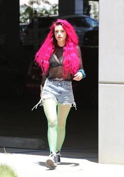 Bella Thorne Rocks Hot Pink Hair After Revealing Scott Disick Drinks Alot Bella Thorne Rocks Hot Pink Hair After Revealing Scott Disick Drinks Alot