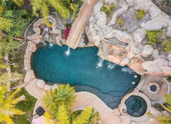 Vicki Gunvalson is looking to sell her home in Coto de Caza California for 3.35 million. Vicki Gunvalson is looking to sell her home in Coto de Caza California for 3.35 million.