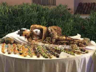 Dad Furious At Family Hotel s Half Naked Chocolate Covered Woman Served On Platter