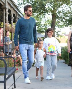 Scott Disick Finally Back On Daddy Duty Scott Disick Finally Back On Daddy Duty