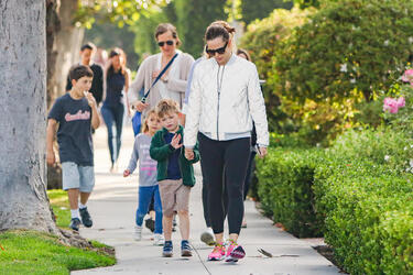 Jennifer Garner takes Samuel out for breakfast
