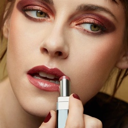 Kristen Stewart Stuns in Chanel Makeup Fall 2023 ad