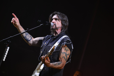Juanes in concert