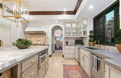 Vicki Gunvalson is looking to sell her home in Coto de Caza California for 3.35 million. Vicki Gunvalson is looking to sell her home in Coto de Caza California for 3.35 million.