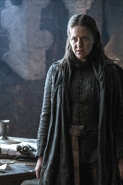 What the Game Of Thrones cast looks like in real life