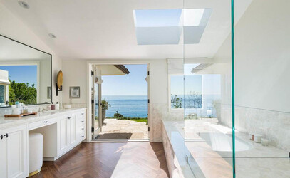 Kim Kardashian is currently staying at this 125 million house in Malibu California while escaping the Kanye West troubles.