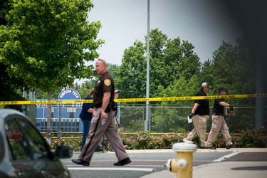 Gunman mows down congressmen at ball park