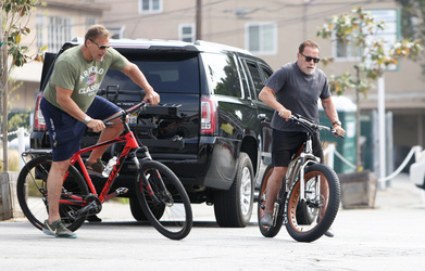 Arnold Schwarzenegger and Ralf Moeller go for a Bike Ride